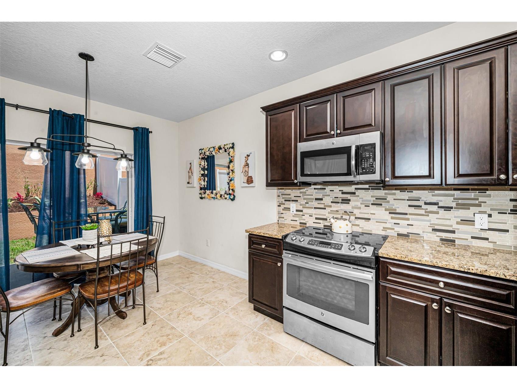 1737 Sommarie Way Tarpon Springs FL 34689 TB8511507 image15