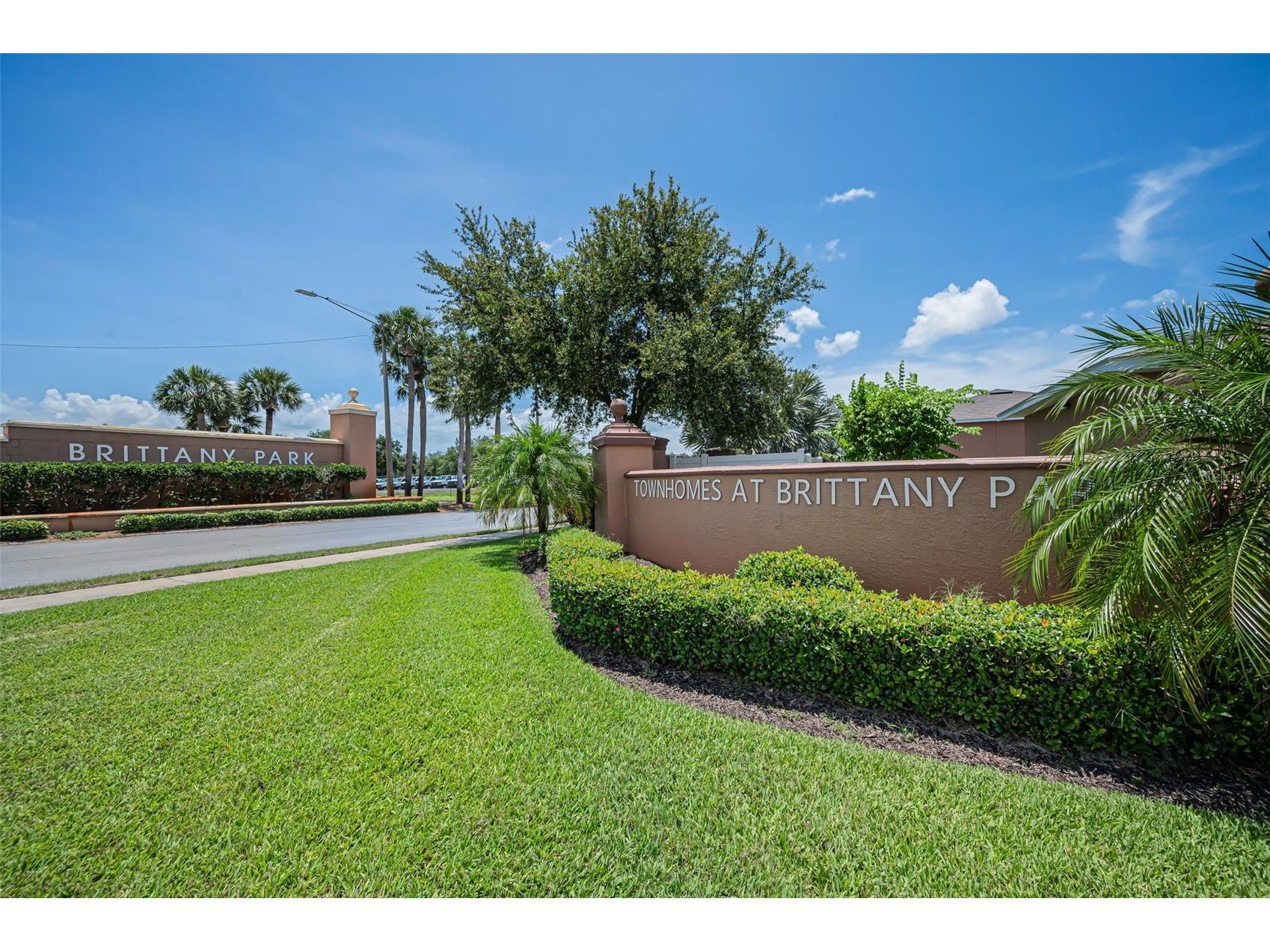 1737 Sommarie Way Tarpon Springs FL 34689 TB8511507 image46