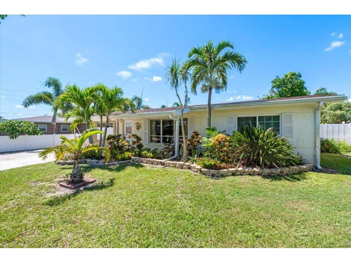 1738 Colleen Street Sarasota FL 34231 A4659566 image1