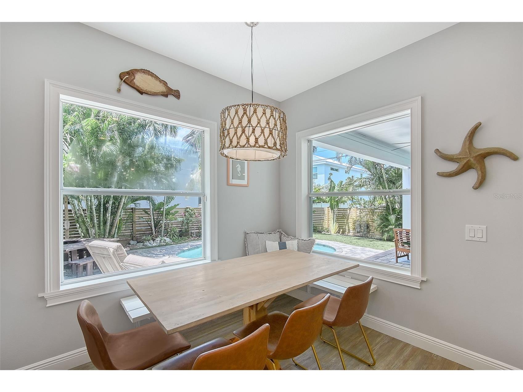 1738 Siesta Drive Sarasota FL 34239 A4692339 image14