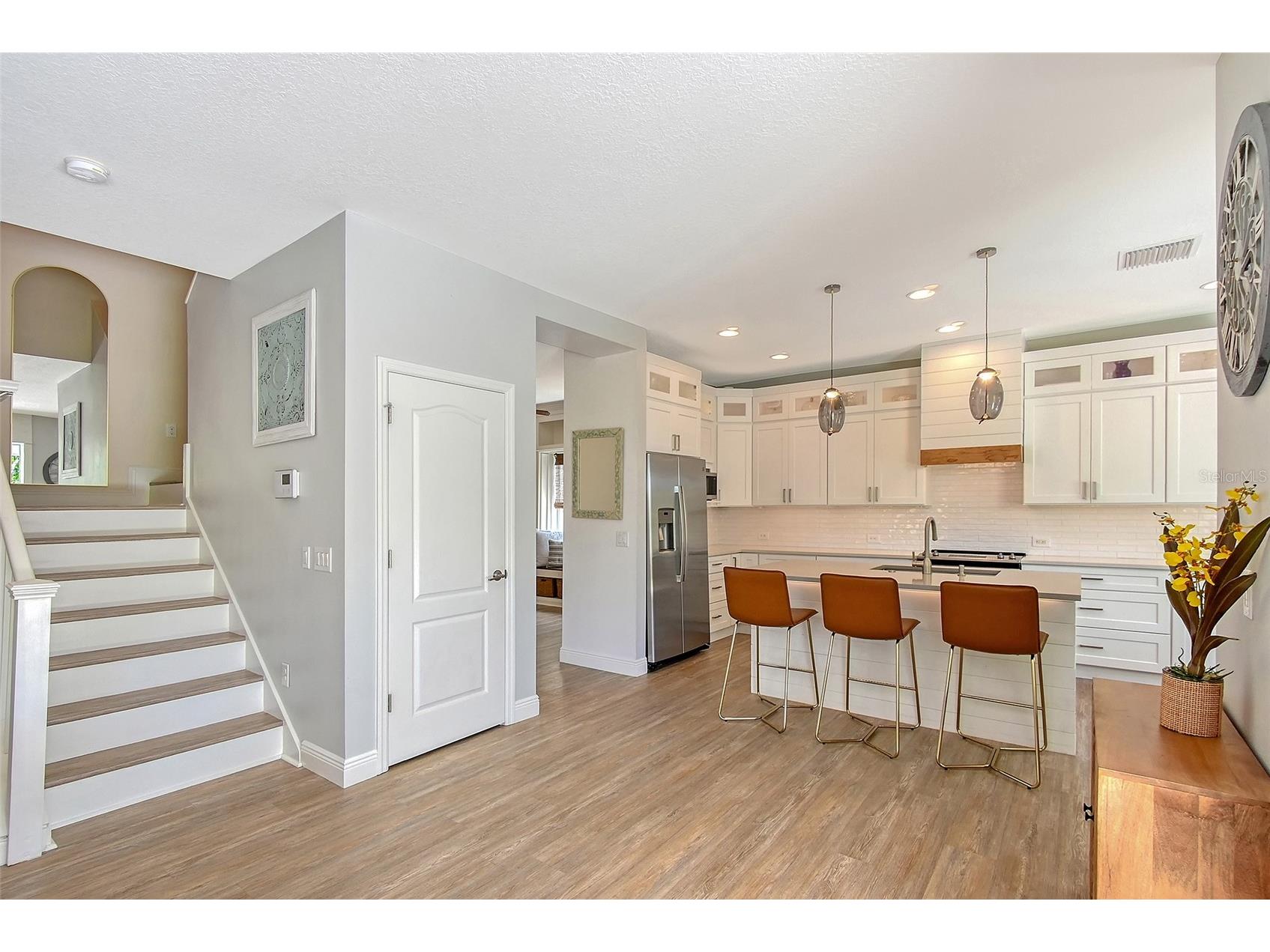 1738 Siesta Drive Sarasota FL 34239 A4692339 image23