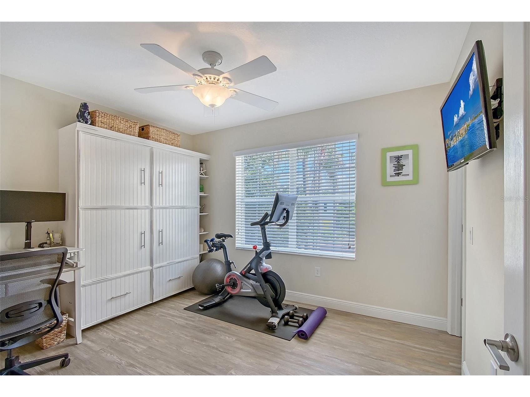 1738 Siesta Drive Sarasota FL 34239 A4692339 image29
