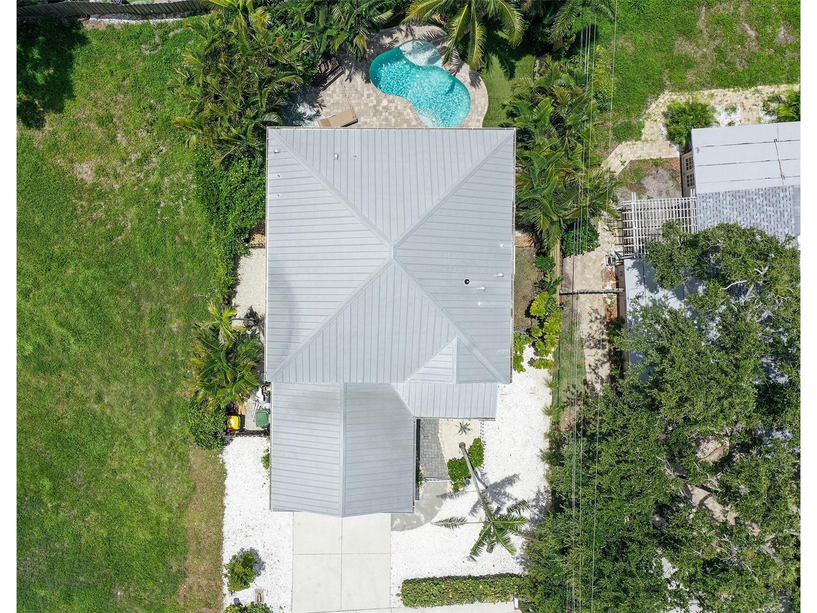 1738 Siesta Drive Sarasota FL 34239 A4692339 image48