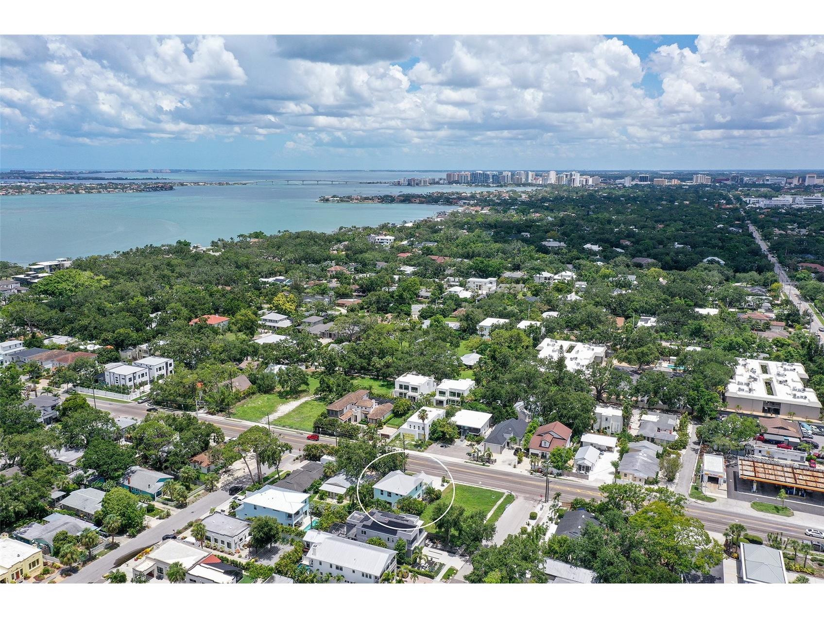 1738 Siesta Drive Sarasota FL 34239 A4692339 image50