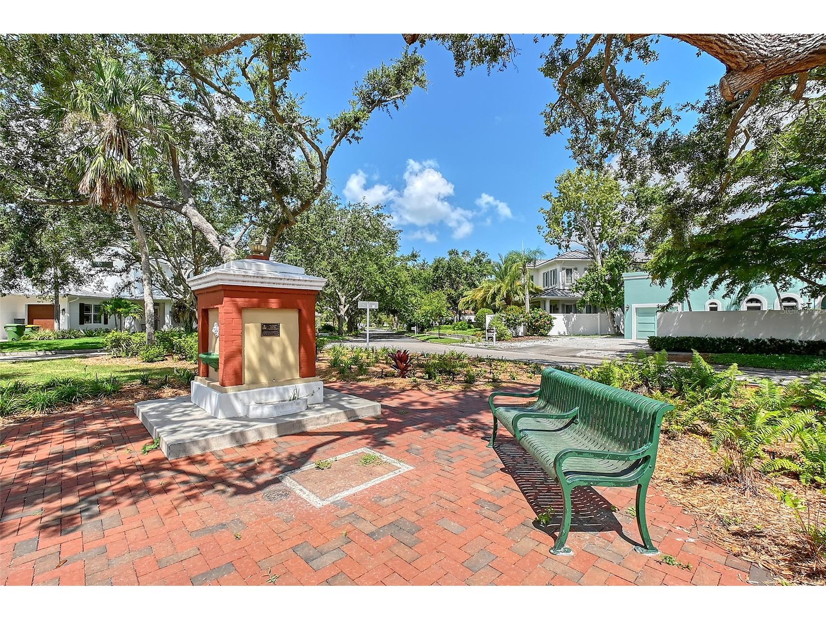 1738 Siesta Drive Sarasota FL 34239 A4692339 image66