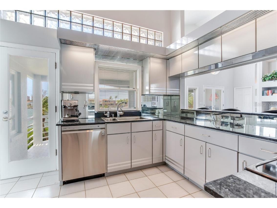 17382 Kennedy Drive North Redington Beach FL 33708 TB8371840 image26