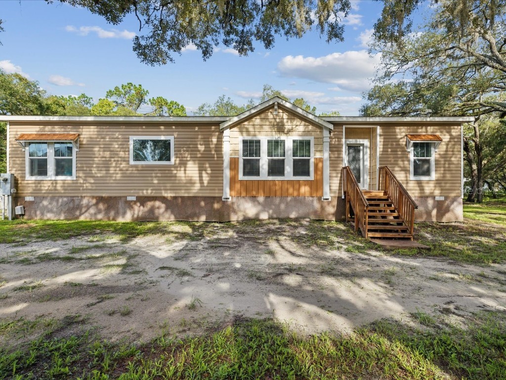 17387 East Road Hudson FL 34667 U8247877 image1