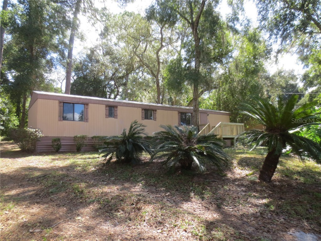 17388 SE 65th Street Ocklawaha FL 32179 - CHAIN OF LAKES OM687635 image1