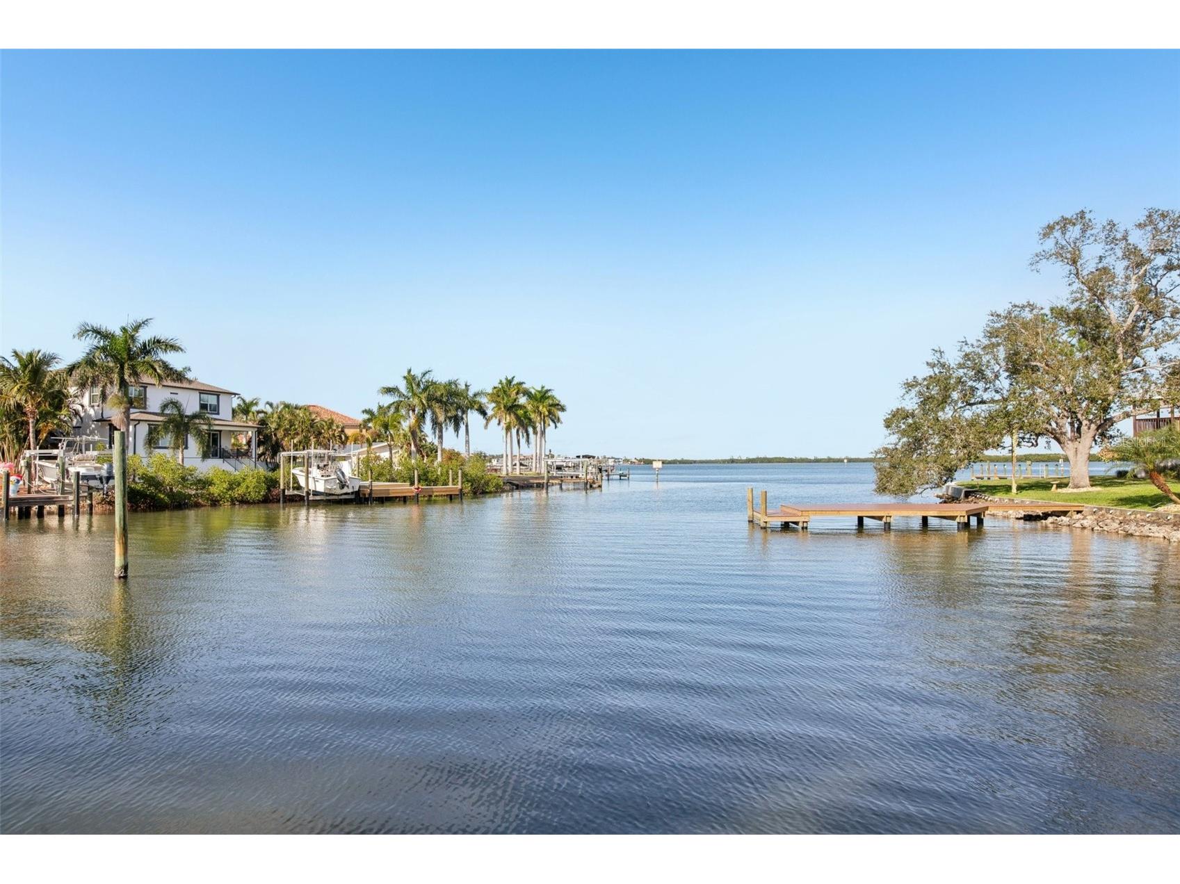 1739 Bayou Grande Boulevard NE Saint Petersburg FL 33703 - TAMPA BAY TB8452465 image40