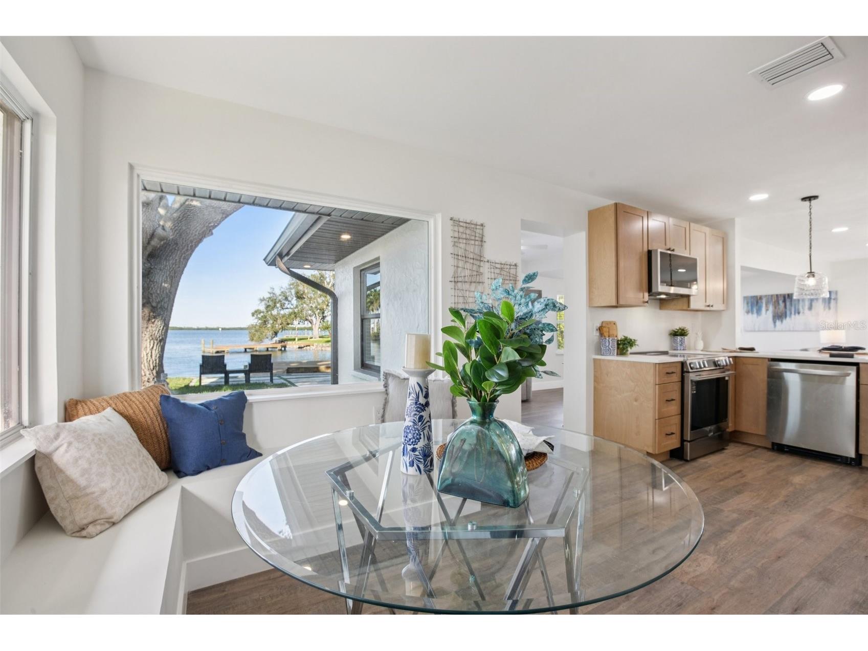 1739 Bayou Grande Boulevard NE Saint Petersburg FL 33703 - TAMPA BAY TB8477722 image12