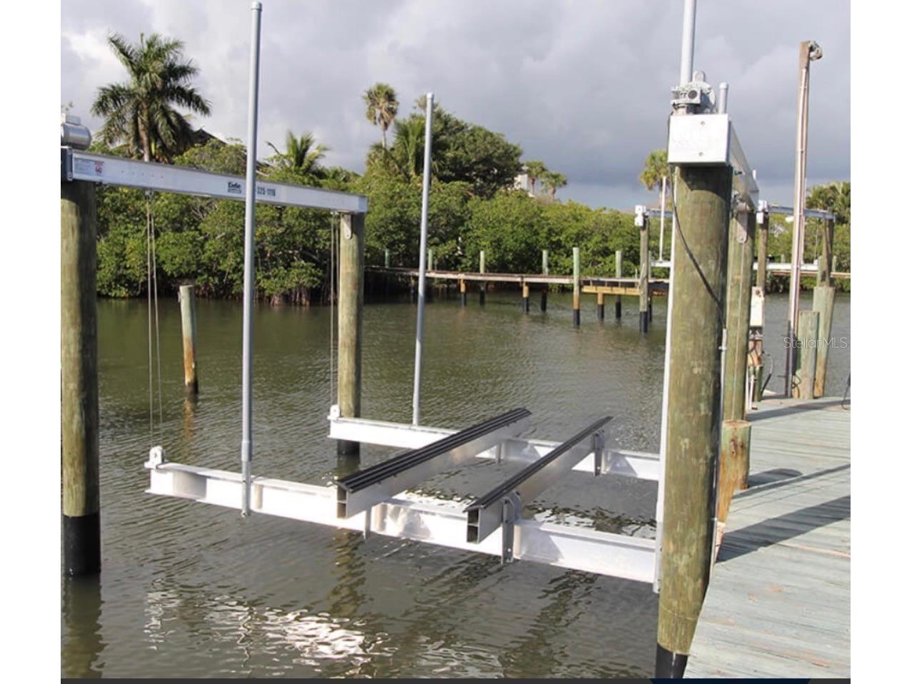 1739 Bayou Grande Boulevard NE Saint Petersburg FL 33703 - TAMPA BAY TB8477722 image2