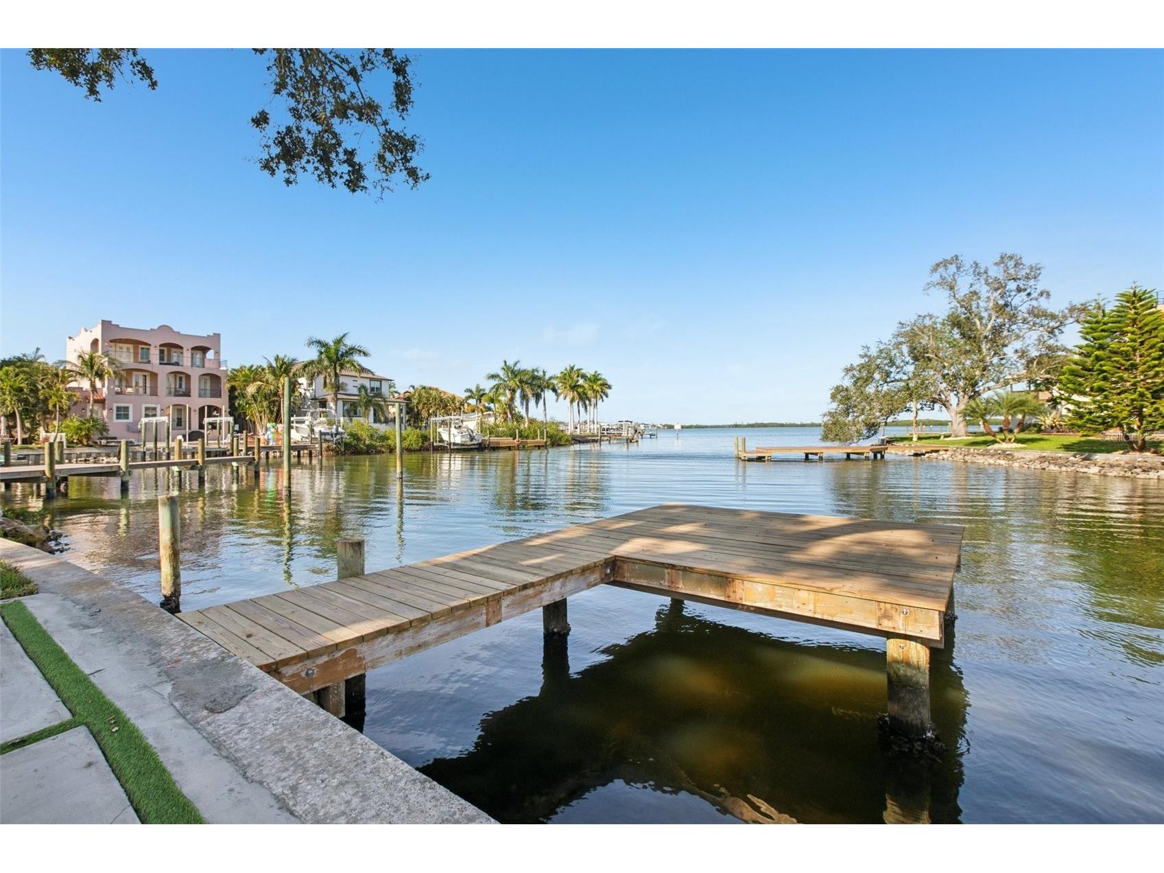1739 Bayou Grande Boulevard NE Saint Petersburg FL 33703 - TAMPA BAY TB8477722 image41