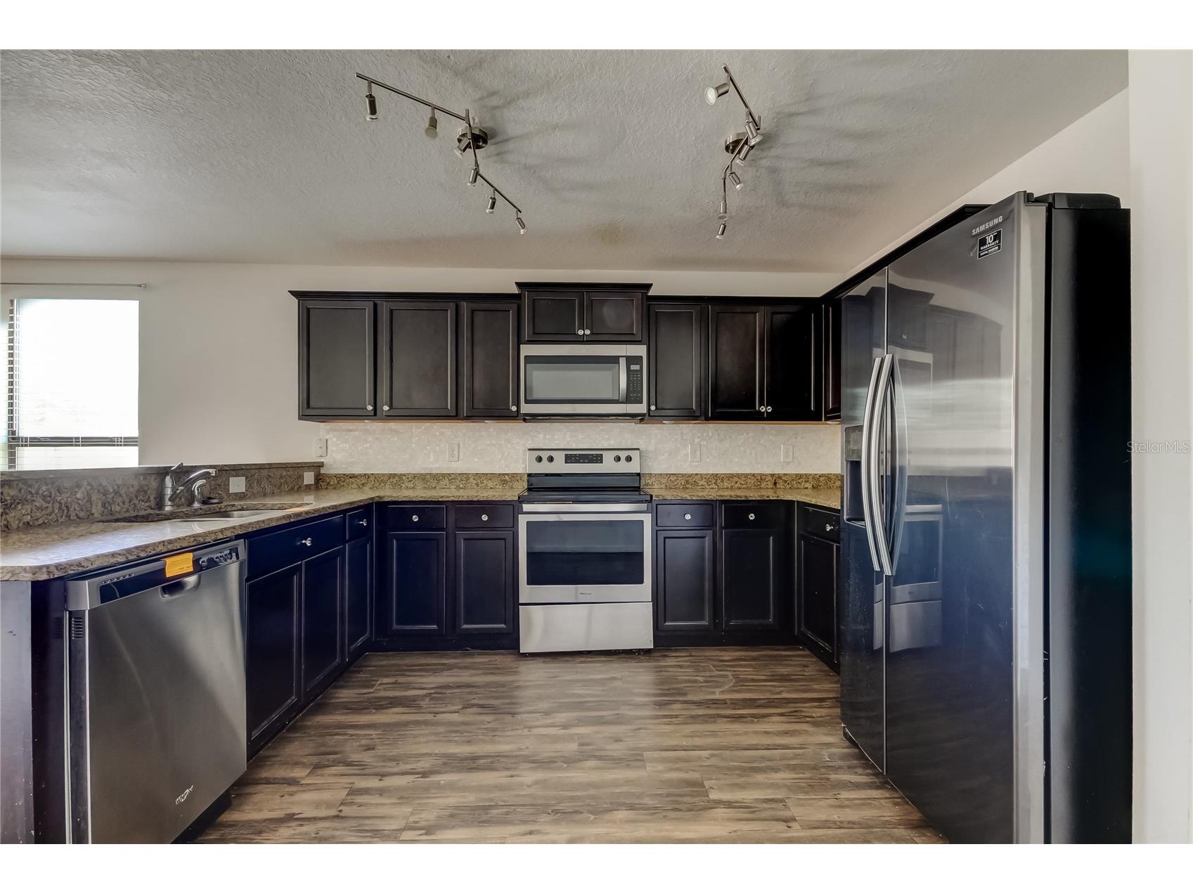 1739 Chatham Green Circle Ruskin FL 33570 TB8426439 image10