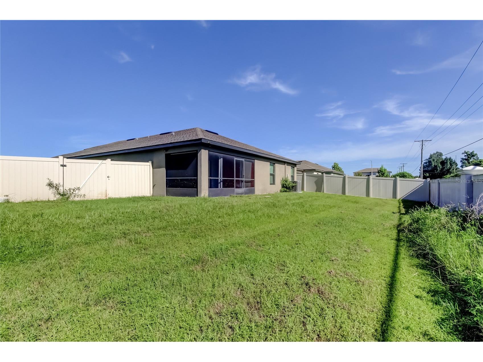 1739 Chatham Green Circle Ruskin FL 33570 TB8426439 image38