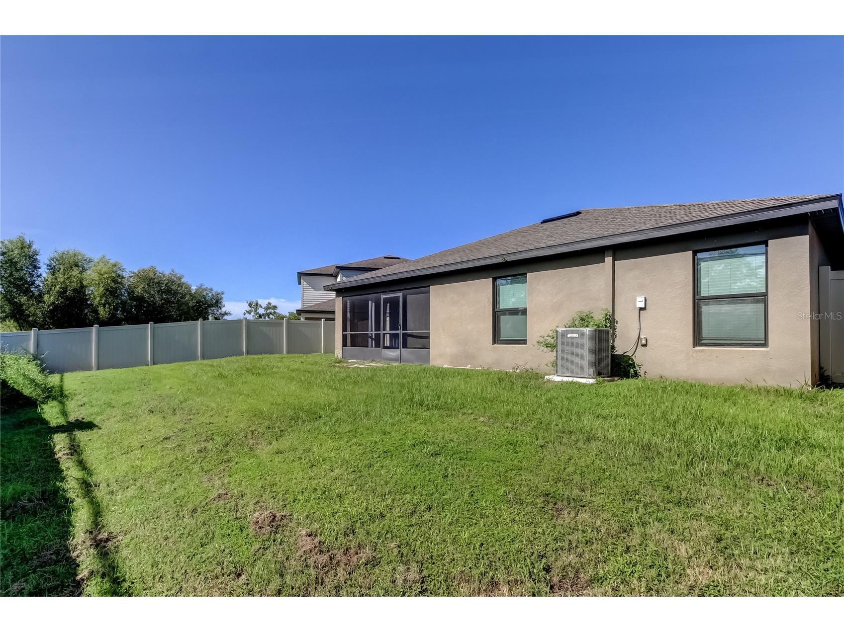 1739 Chatham Green Circle Ruskin FL 33570 TB8426439 image39