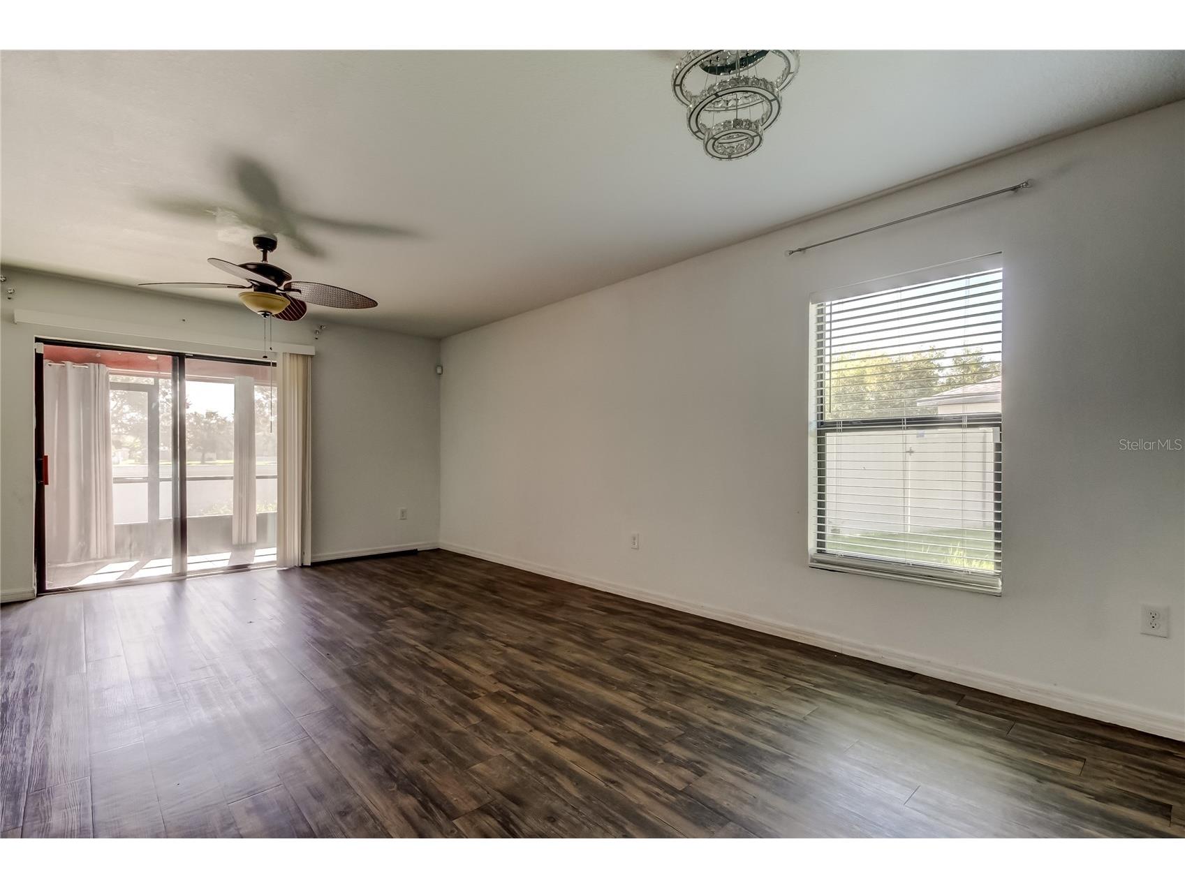 1739 Chatham Green Circle Ruskin FL 33570 TB8426439 image8