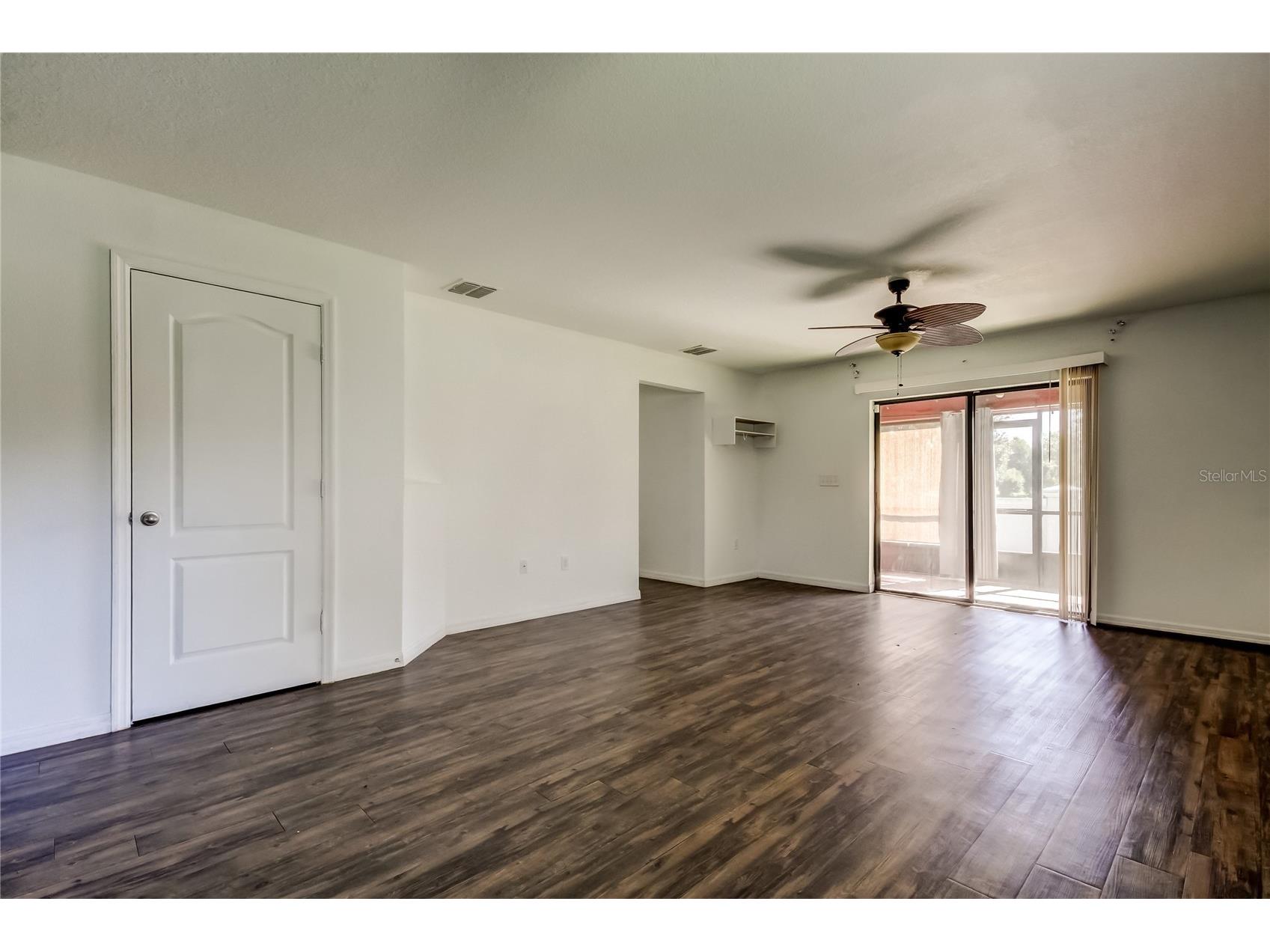 1739 Chatham Green Circle Ruskin FL 33570 TB8426439 image9