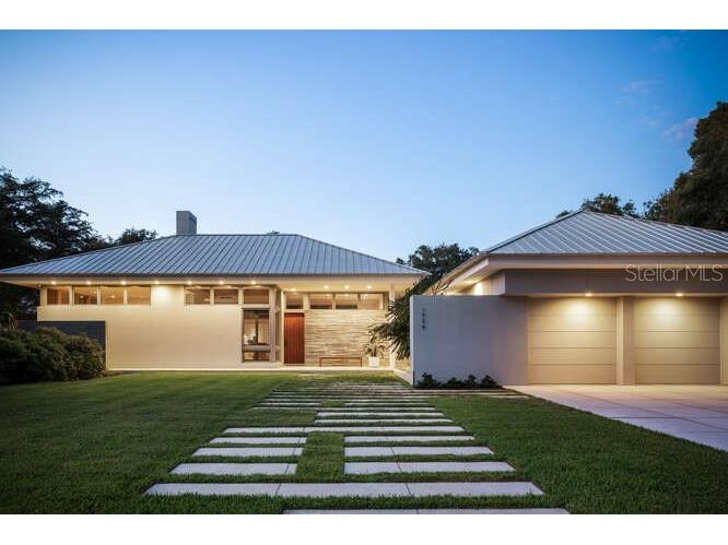 1739 Cherokee Drive Sarasota FL 34239 A4565142 image1