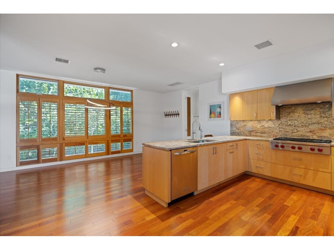 1739 Cherokee Drive Sarasota FL 34239 A4670822 image21