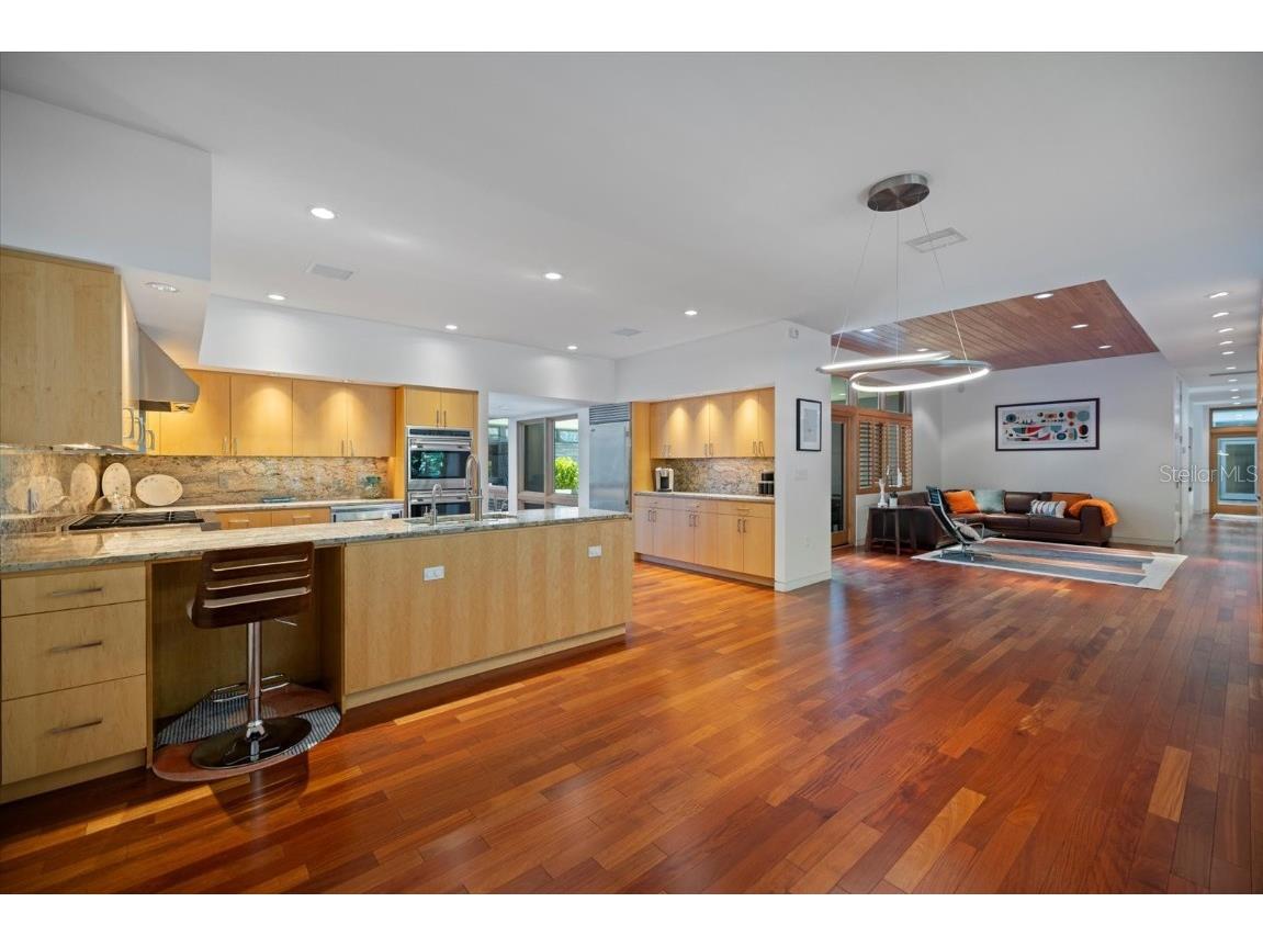 1739 Cherokee Drive Sarasota FL 34239 A4670822 image28