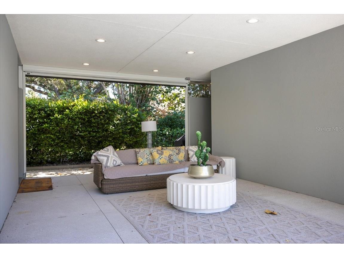 1739 Cherokee Drive Sarasota FL 34239 A4670822 image39