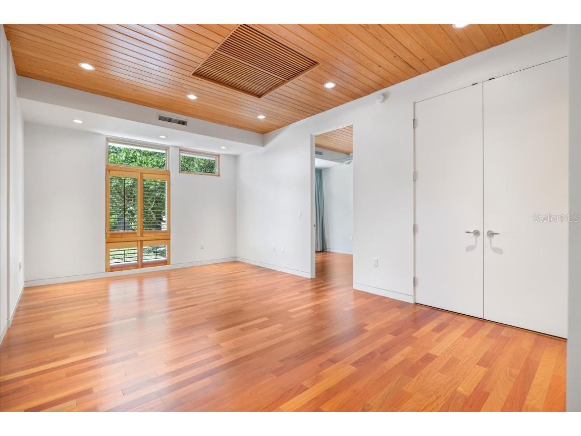 1739 Cherokee Drive Sarasota FL 34239 A4670822 image41