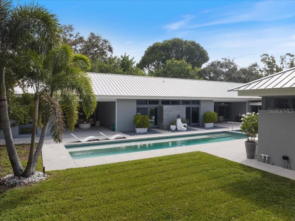 1739 Cherokee Drive Sarasota FL 34239 A4670822 image52