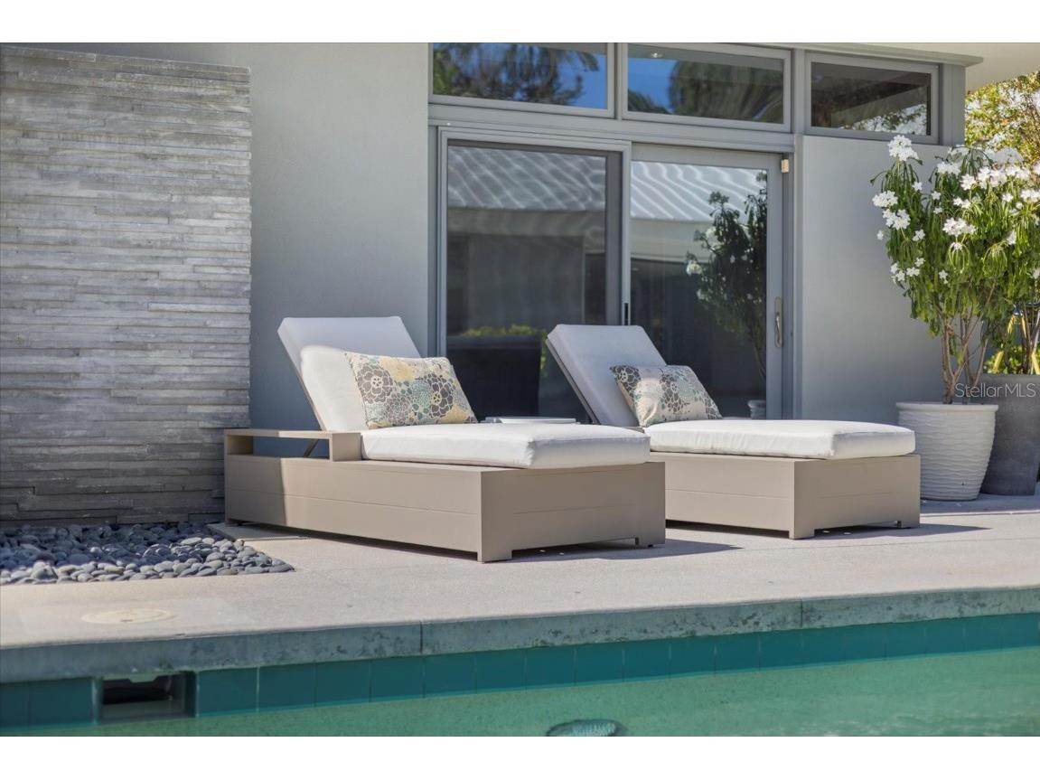 1739 Cherokee Drive Sarasota FL 34239 A4670822 image54