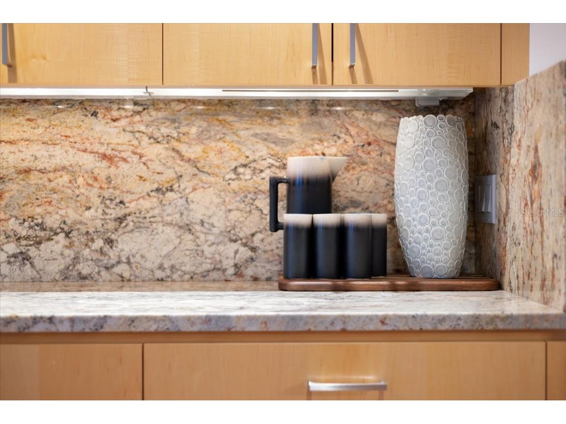 1739 Cherokee Drive Sarasota FL 34239 A4670822 image64