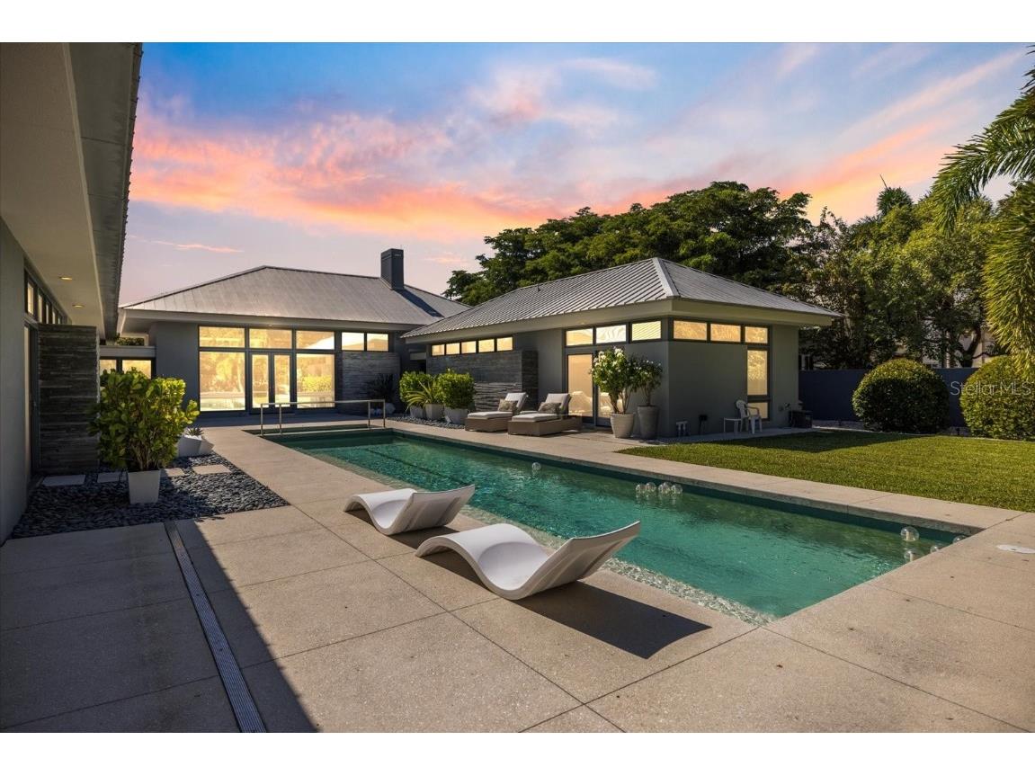 1739 Cherokee Drive Sarasota FL 34239 A4670822 image69