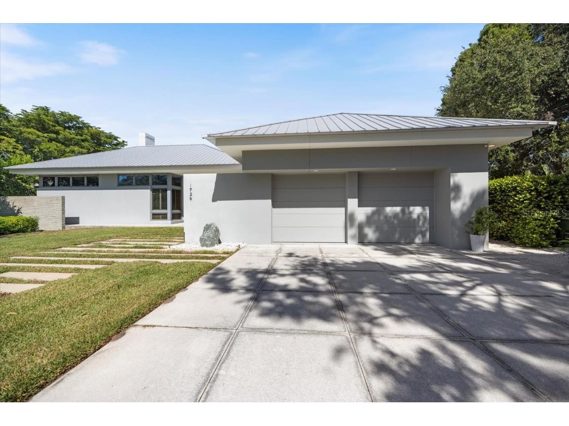 1739 Cherokee Drive Sarasota FL 34239 A4670822 image71