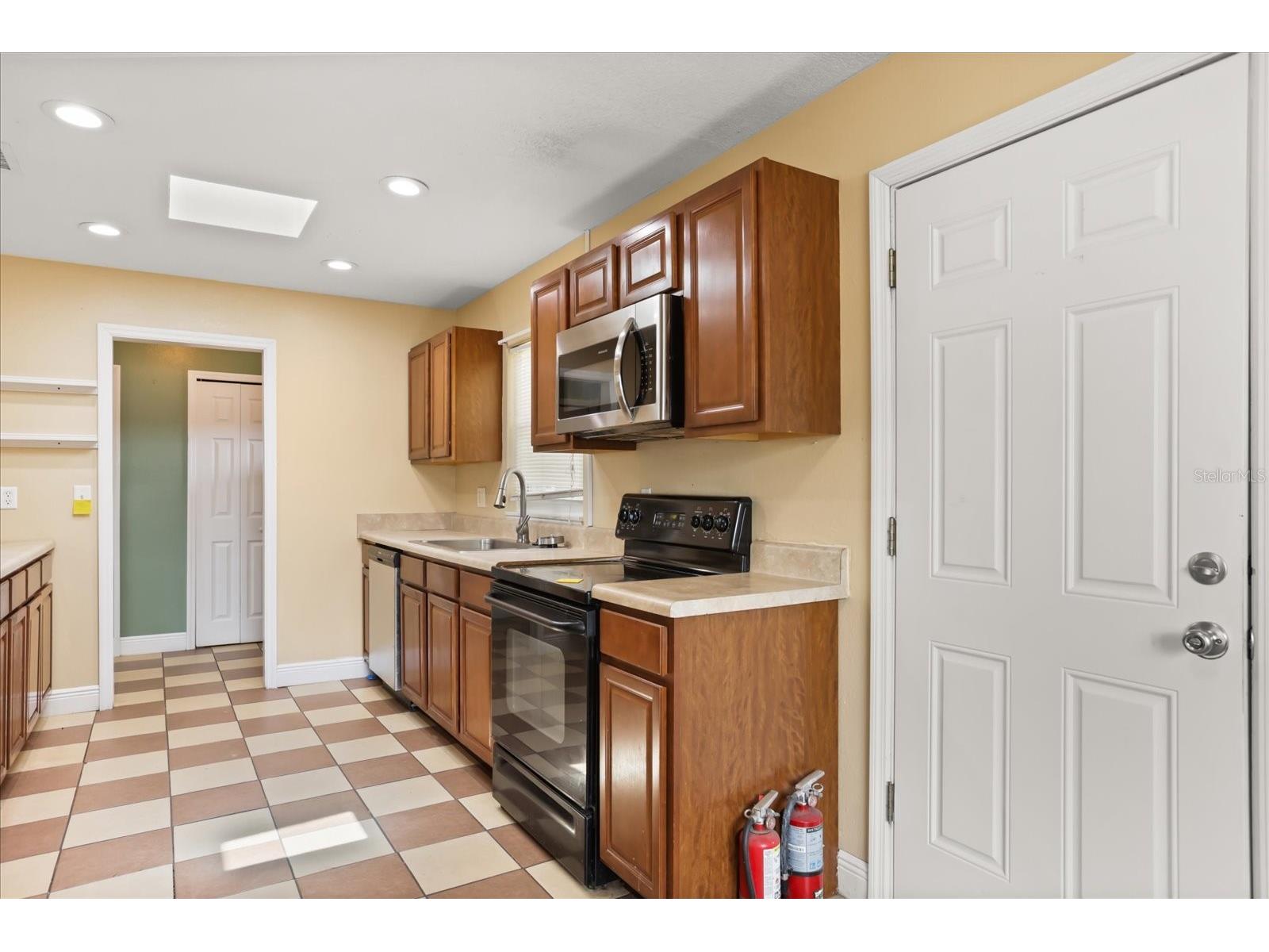 1739 Hinckley Road Orlando FL 32818 O6401536 image3