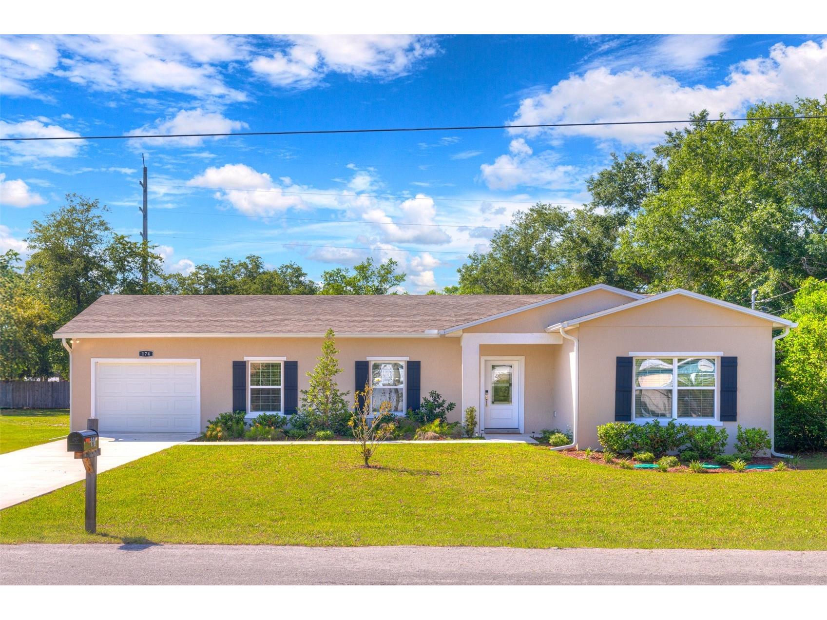174 Dover Ln Deland FL 32724 V4949133 image1