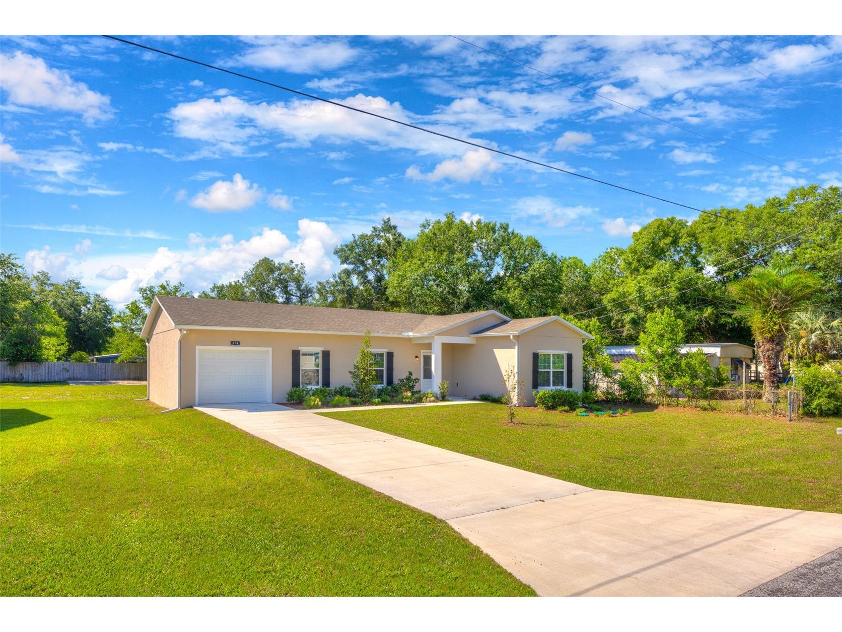 174 Dover Ln Deland FL 32724 V4949133 image2