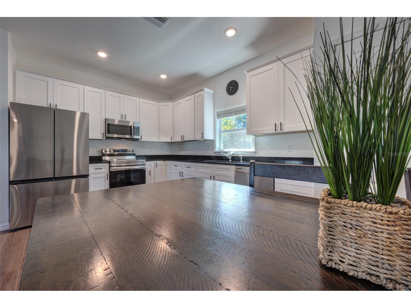 174 Dover Ln Deland FL 32724 V4949133 image9