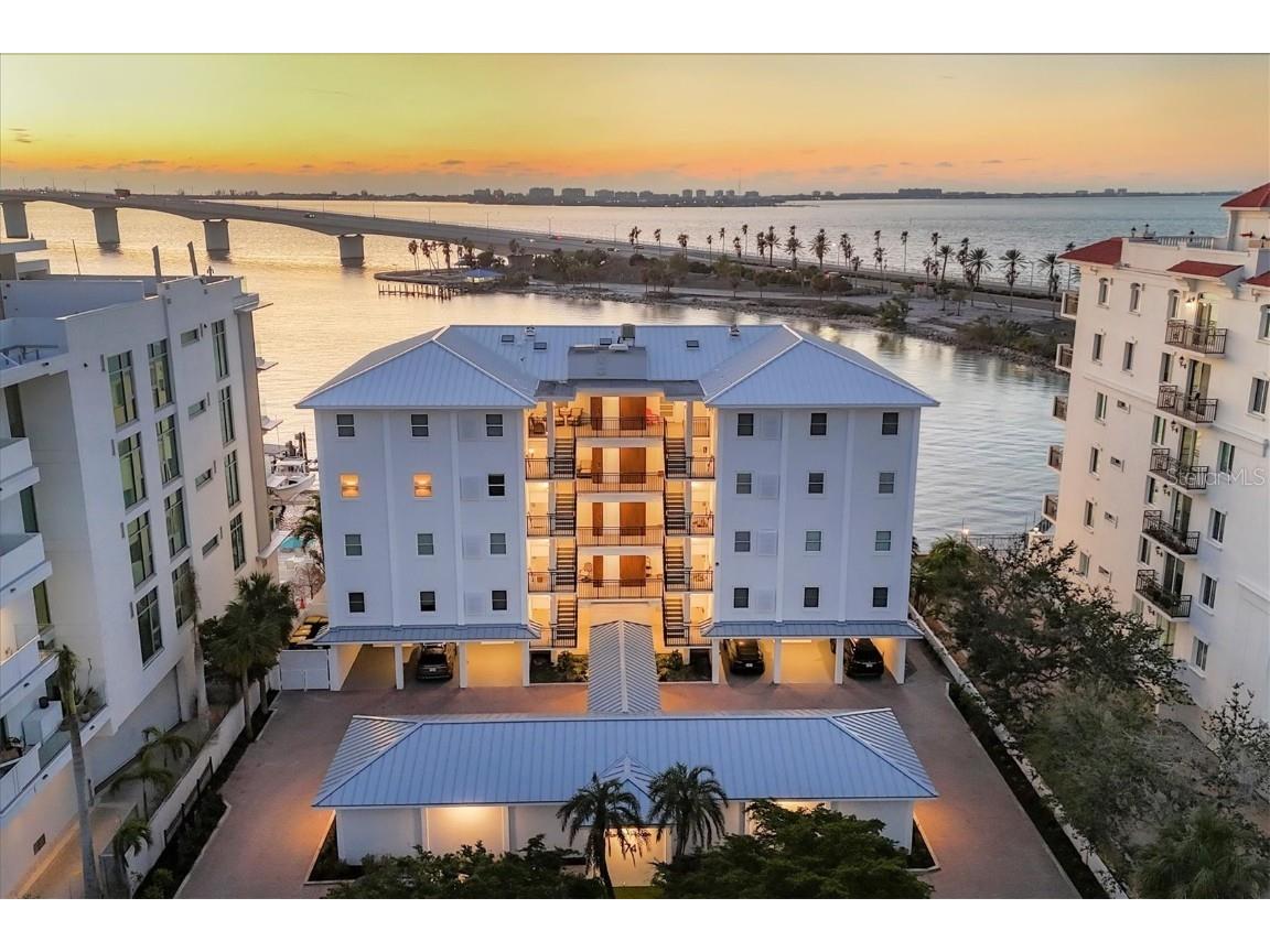 174 Golden Gate Point #11 Sarasota FL 34236 A4634124 image1