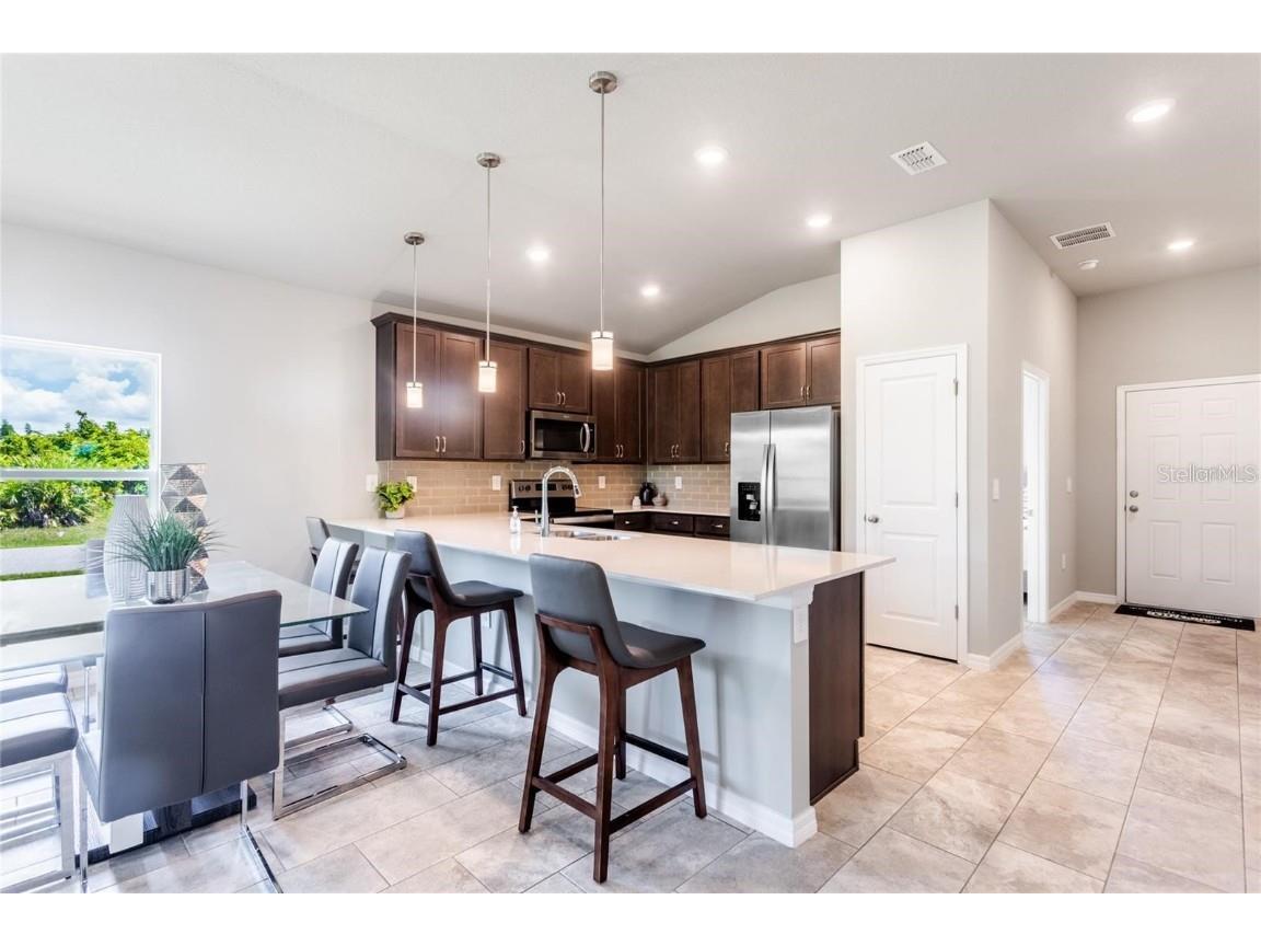 174 Green Oak Park Rotonda West FL 33947 TB8447828 image4