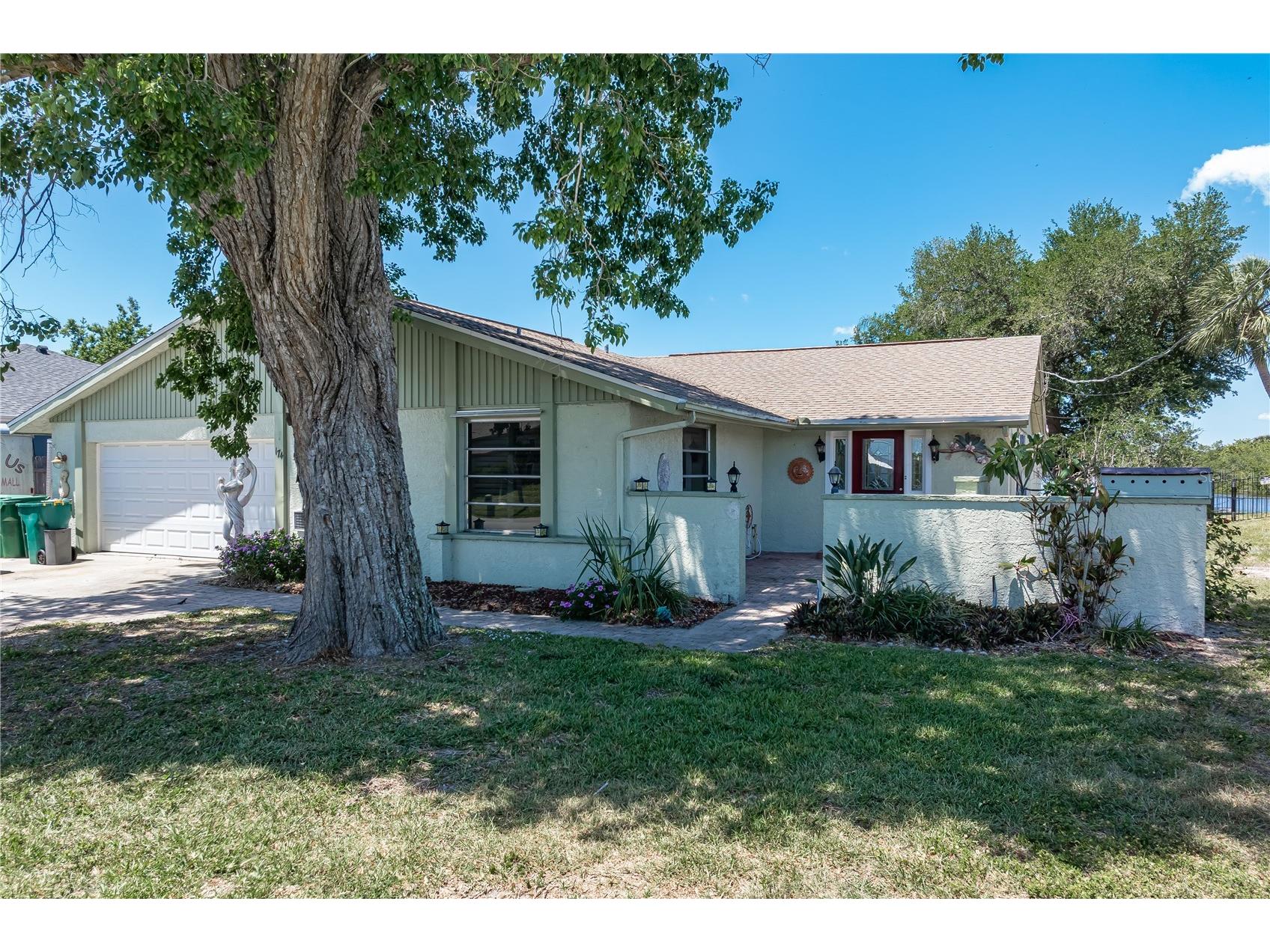 174 Spring Lake Boulevard NW Port Charlotte FL 33952 - WEST SPRING LAKE C7525678 image1