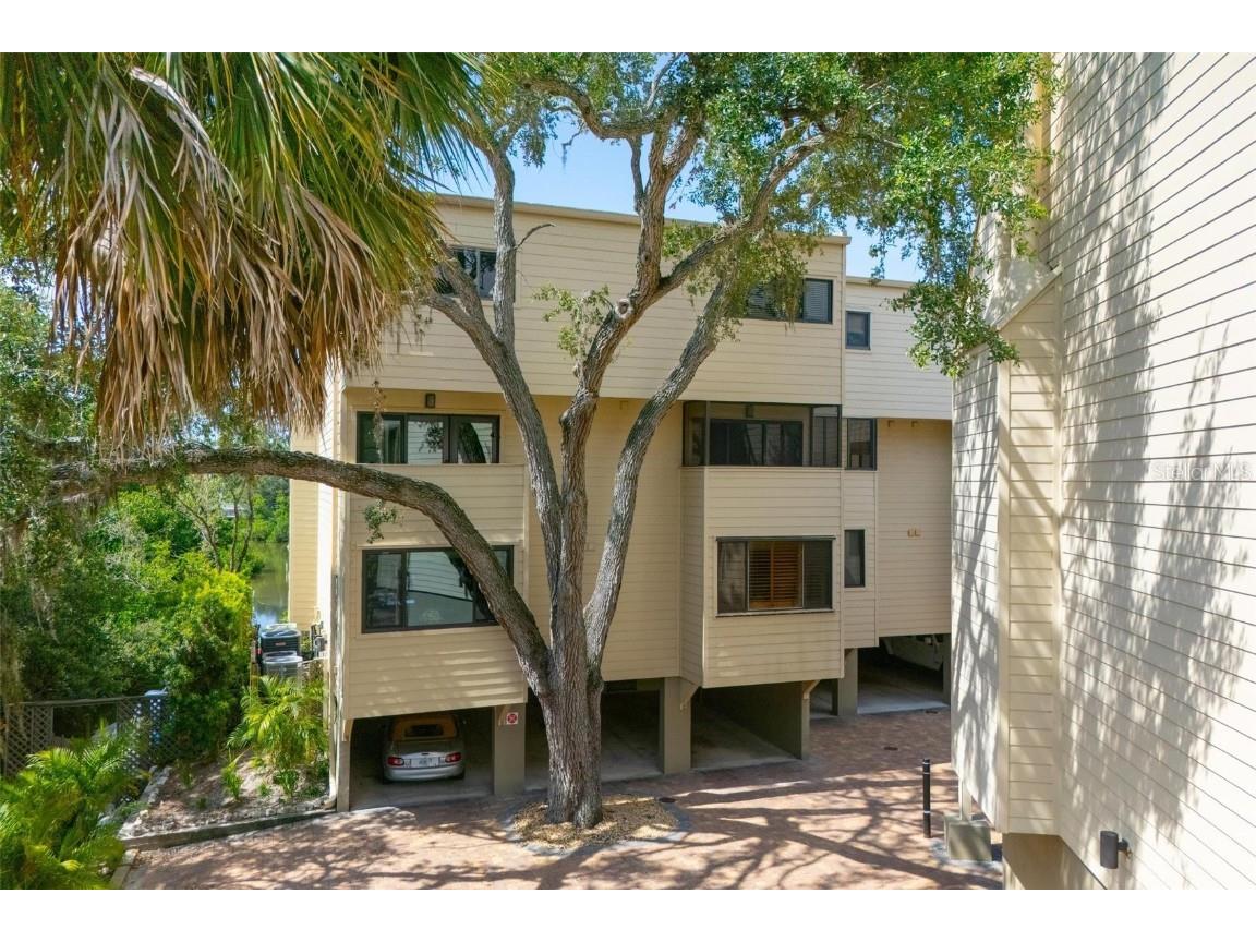 1740 Alderman Street #12 Sarasota FL 34236 - HUDSON BAYOU A4659728 image1