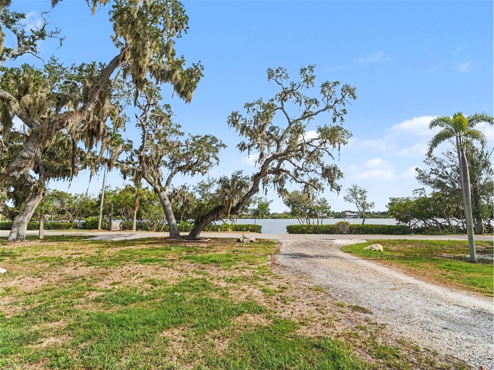 1740 Bayshore Drive Terra Ceia FL 34250 TB8494733 image49