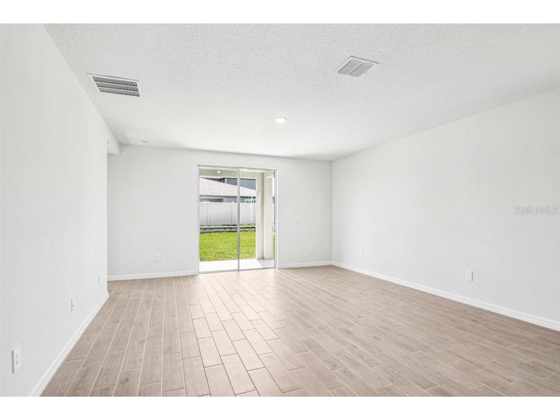 1740 Brekey Way Zephyrhills FL 33541 O6311916 image12