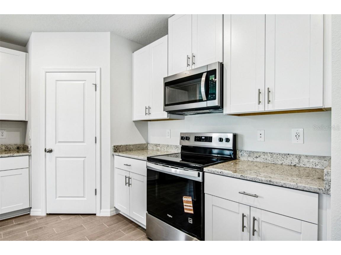 1740 Brekey Way Zephyrhills FL 33541 O6311916 image17