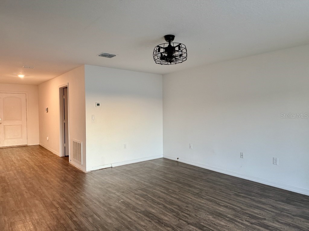 1740 Chatham Green Circle Ruskin FL 33570 TB8519952 image5