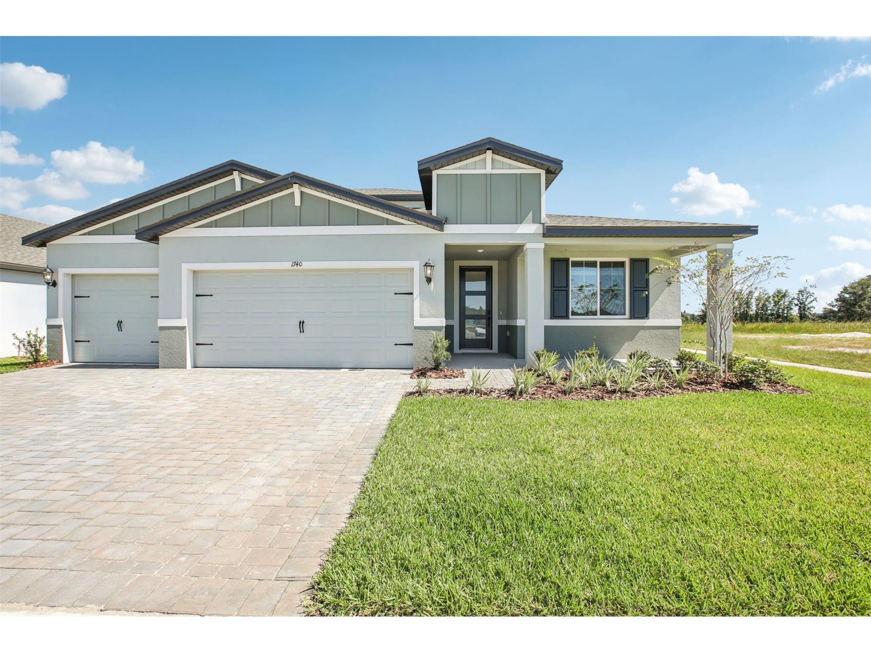 1740 Draughton Drive Zephyrhills FL 33541 O6368265 image1