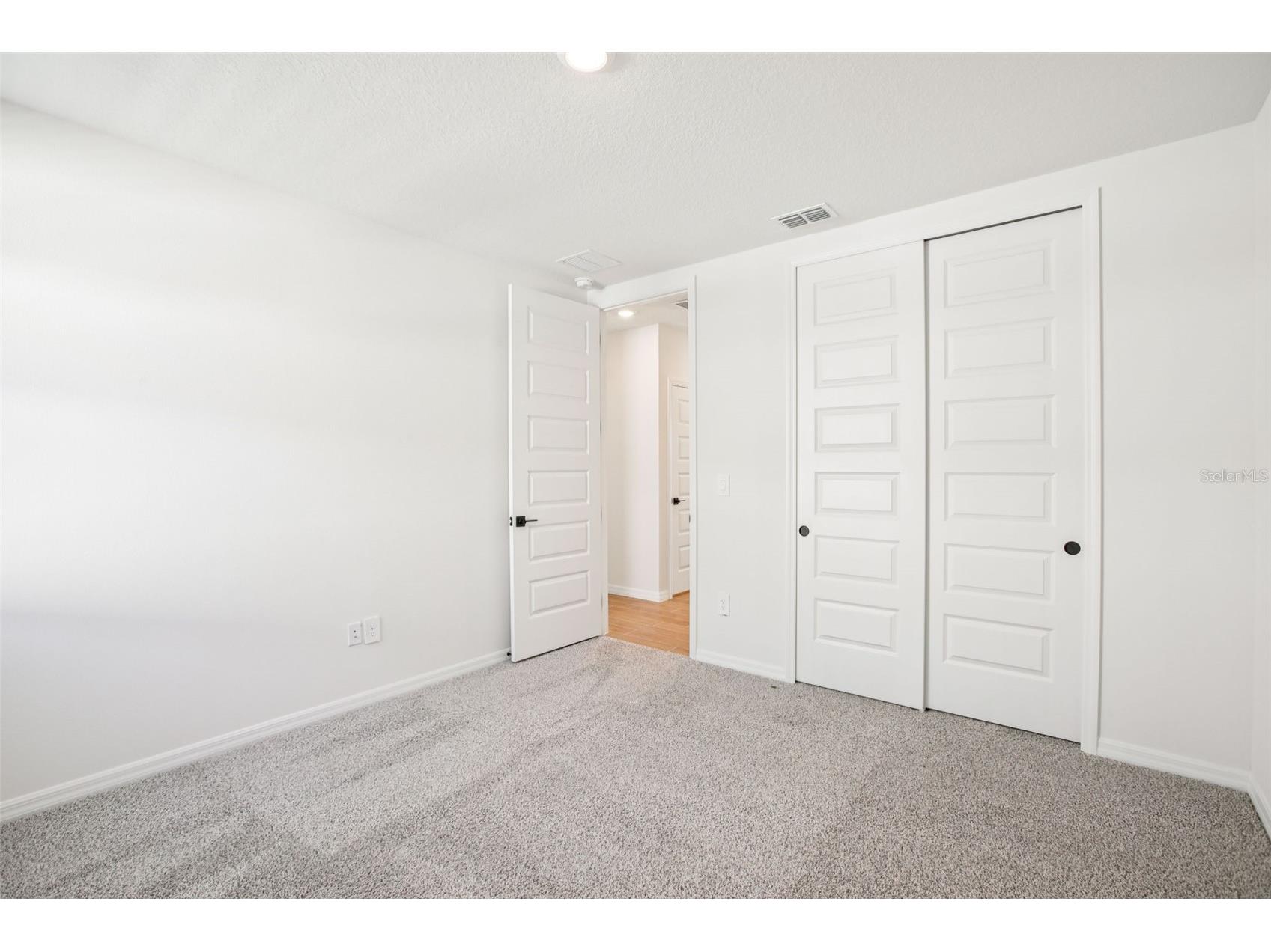1740 Draughton Drive Zephyrhills FL 33541 O6368265 image28