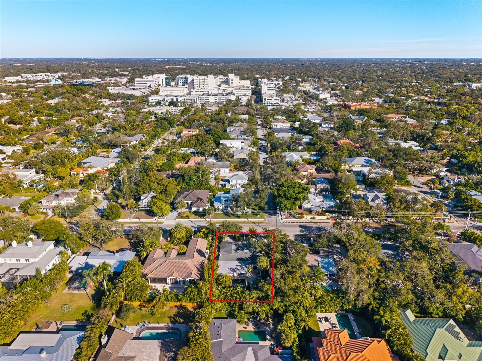 1740 S Orange Avenue Sarasota FL 34239 A4687499 image1