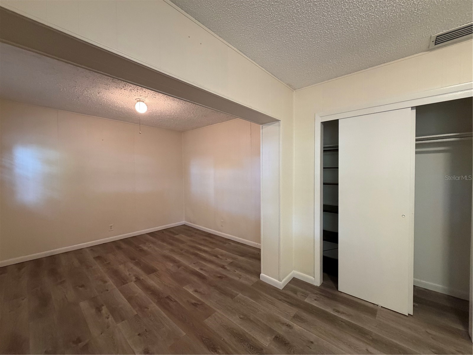 1740 W Walnut Street Tampa FL 33607 TB8493196 image25