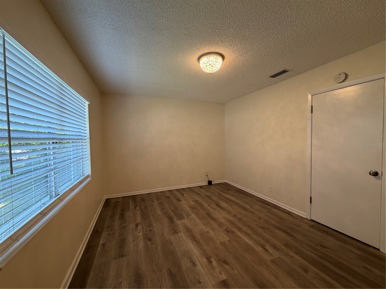 1740 W Walnut Street Tampa FL 33607 TB8493196 image4