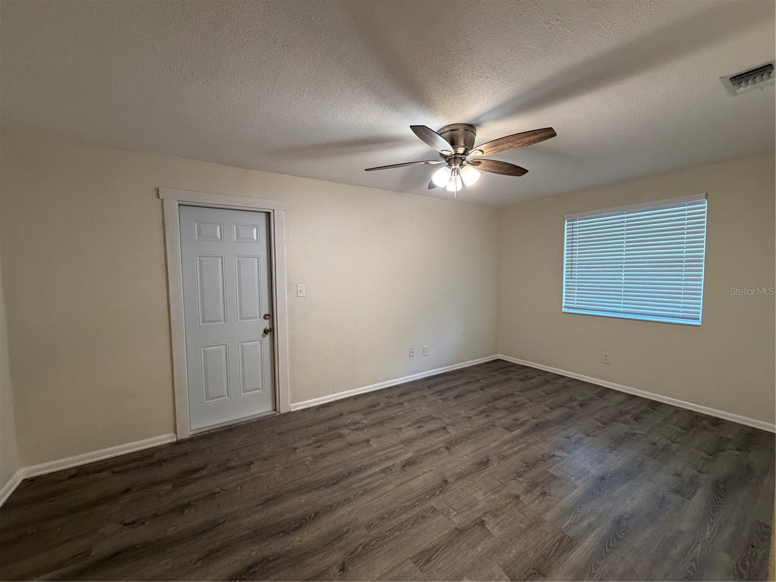 1740 W Walnut Street Tampa FL 33607 TB8493196 image9