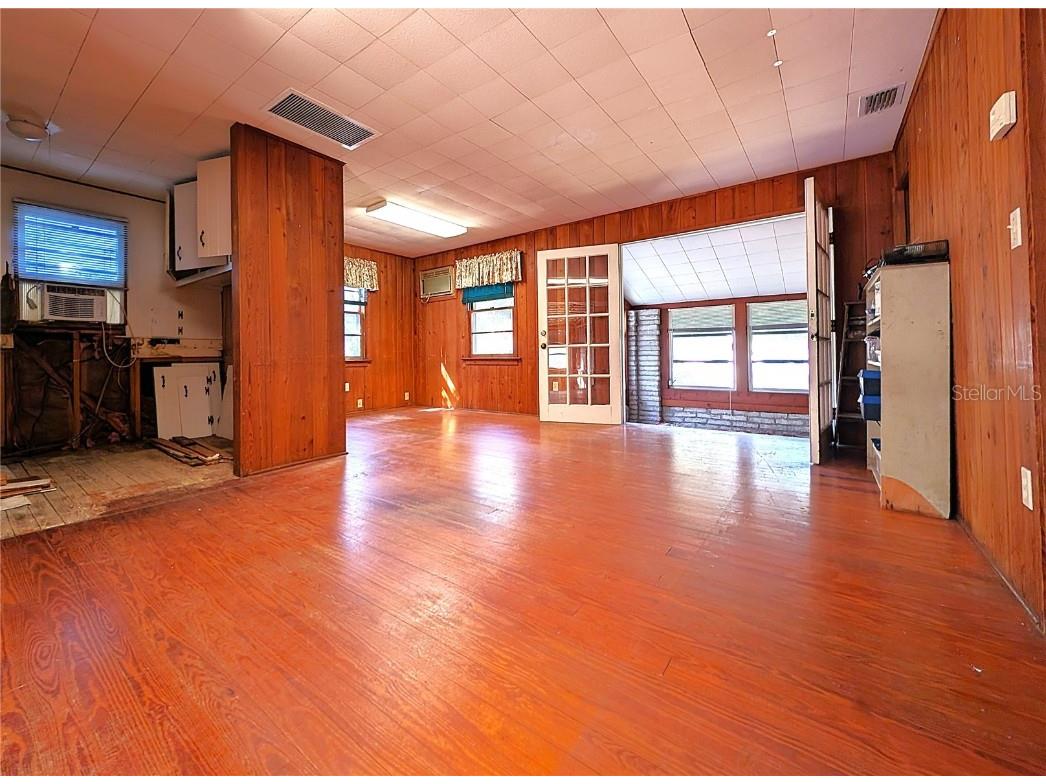1740 Wisconsin Lane Sarasota FL 34239 N6139744 image6